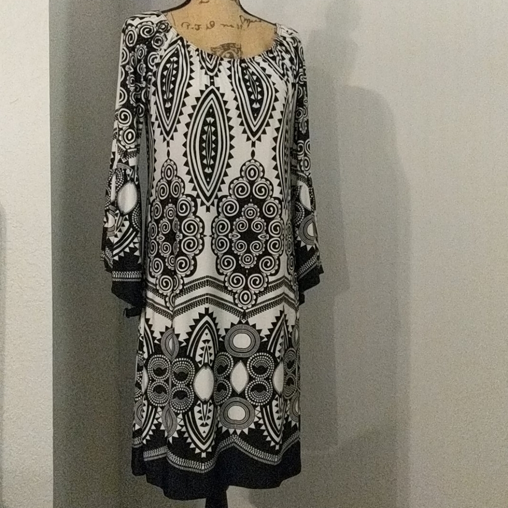 Elegant Black & white designer dress